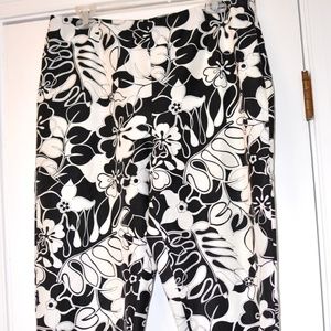 Valerie Stevens Black White Floral Crop Pant 12 L